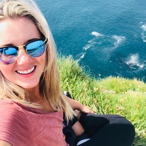 Meet your Posher, Emiley